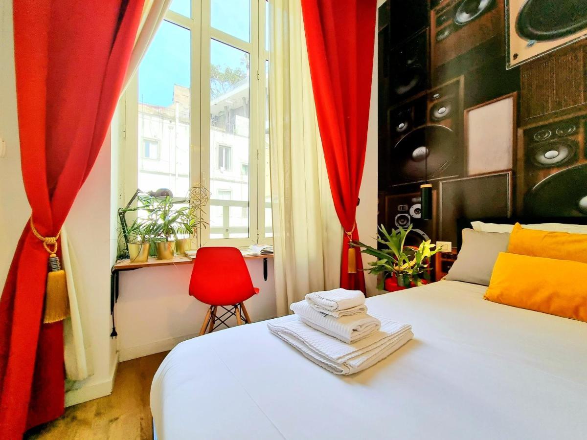Daily Napoli - Lungomare Hotel Bagian luar foto