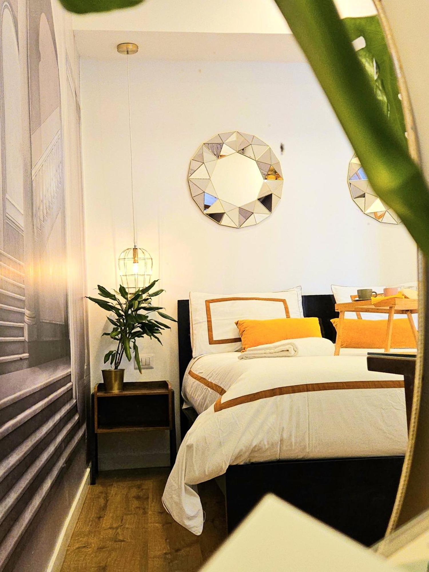 Daily Napoli - Lungomare Hotel Bagian luar foto