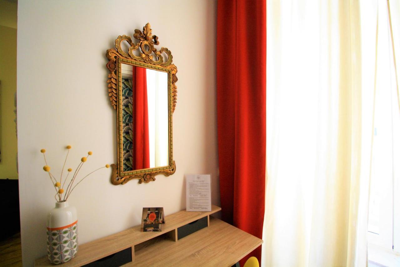 Daily Napoli - Lungomare Hotel Bagian luar foto